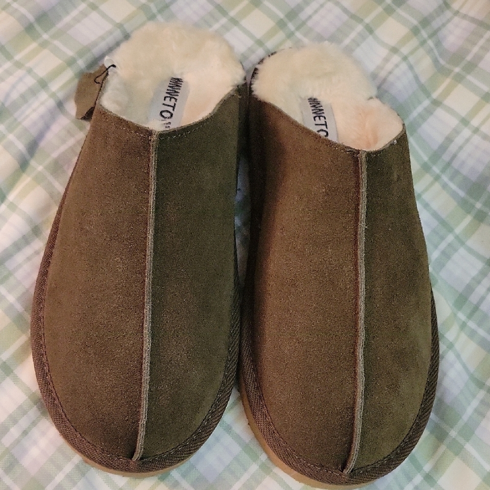 Cozy Olive Green Suede Slippers-New